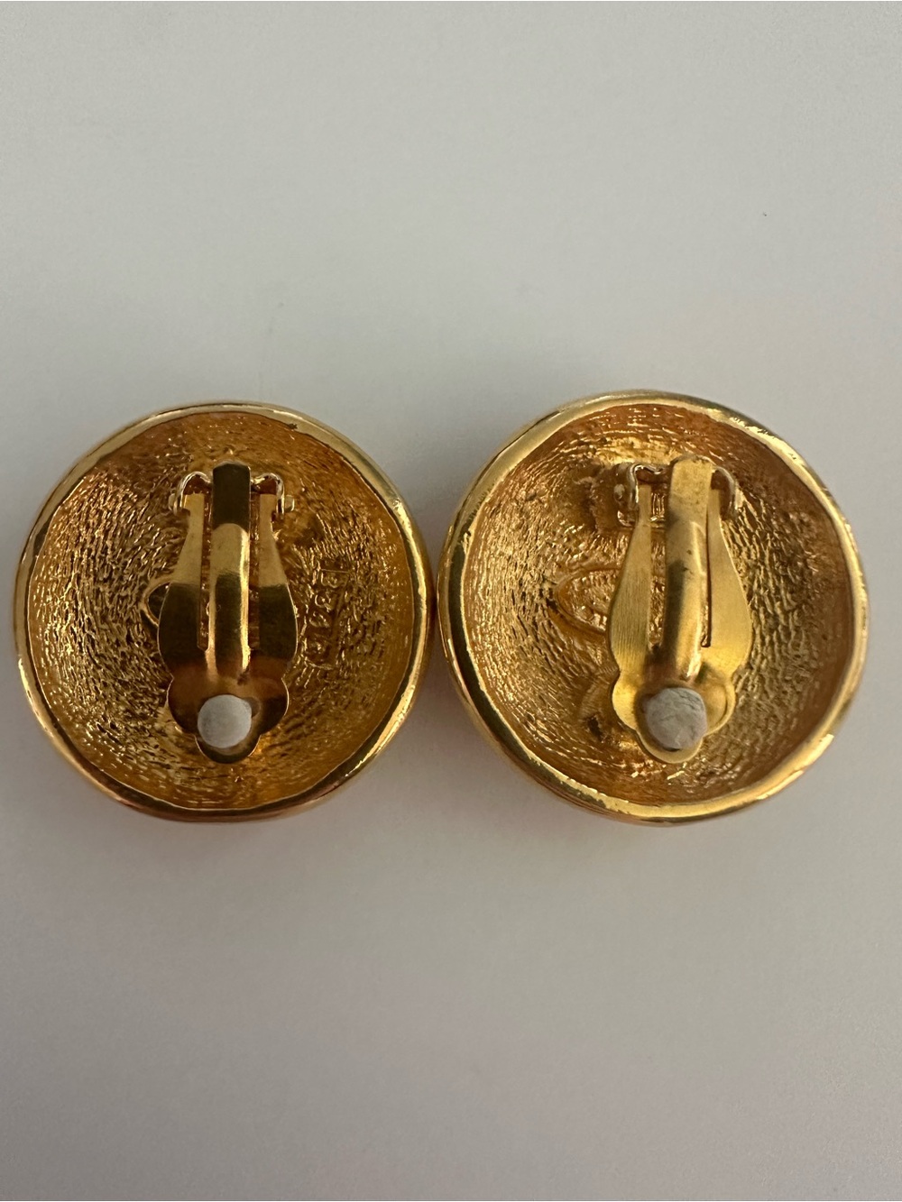 RARE Vintage CHANEL Jumbo CC Sunburst Clip-On Earrings 94P Spring 1994 - Picture 12 of 16